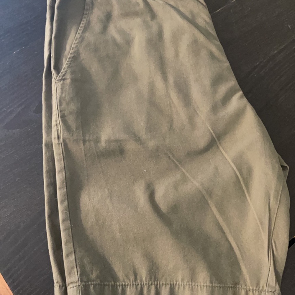 Men Shorts - Picture 3 of 3